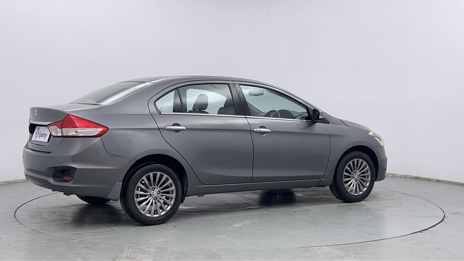 Used 2017 Maruti Suzuki Ciaz Alpha 1.4 AT Petrol Automatic exterior RIGHT REAR CORNER VIEW