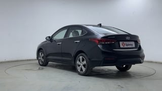 Used 2019 Hyundai Verna SX 1.6 VTVT Petrol Manual exterior LEFT REAR CORNER VIEW