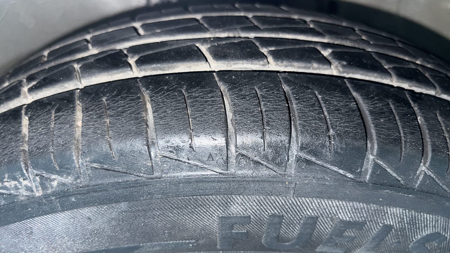 Used 2020 Maruti Suzuki Alto 800 LXi Petrol Manual tyres LEFT FRONT TYRE TREAD VIEW