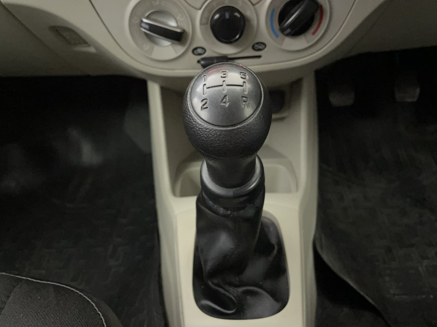 Used 2019 Maruti Suzuki Alto 800 VXi Petrol Manual interior GEAR  KNOB VIEW