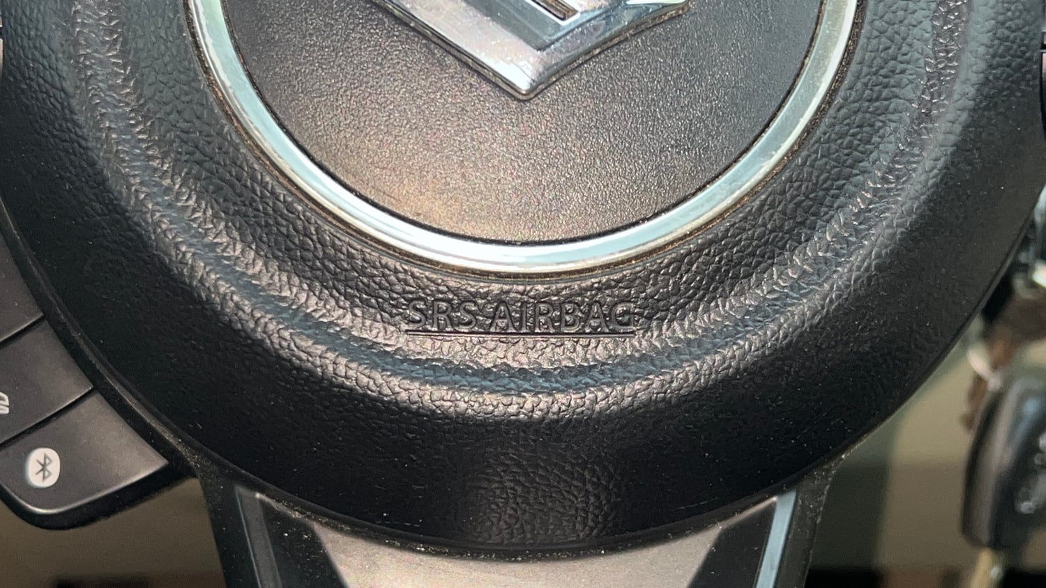 Used 2018 Maruti Suzuki Dzire VXi AMT Petrol Automatic top_features Airbags