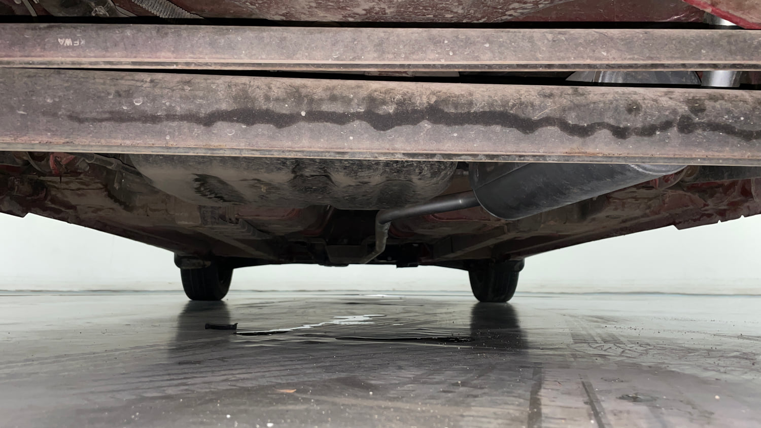 Used 2015 Hyundai Eon Magna + Petrol Manual extra REAR UNDERBODY VIEW (TAKEN FROM REAR)