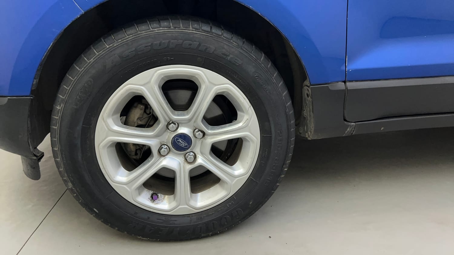 Used 2018 Ford EcoSport Titanium + 1.5L TDCi Diesel Manual tyres LEFT FRONT TYRE RIM VIEW