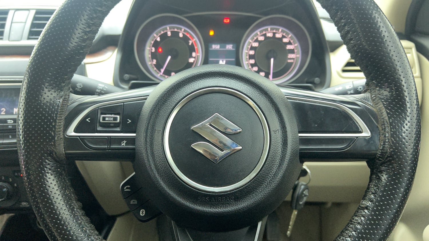 Used 2018 Maruti Suzuki Dzire VXi AMT Petrol Automatic top_features Steering mounted controls