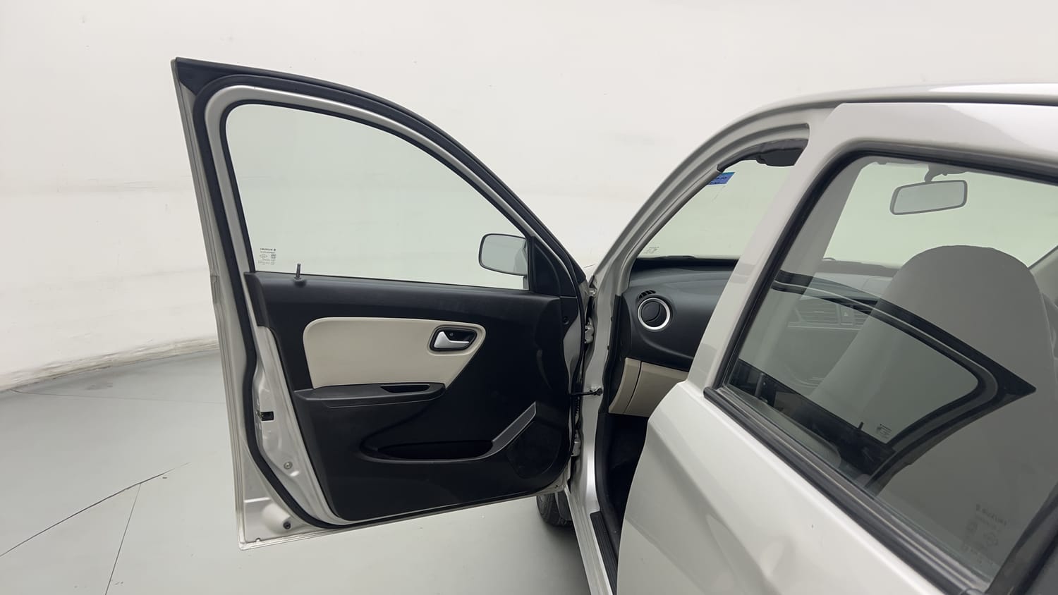 Used 2020 Maruti Suzuki Alto 800 LXi Petrol Manual interior LEFT FRONT DOOR OPEN VIEW