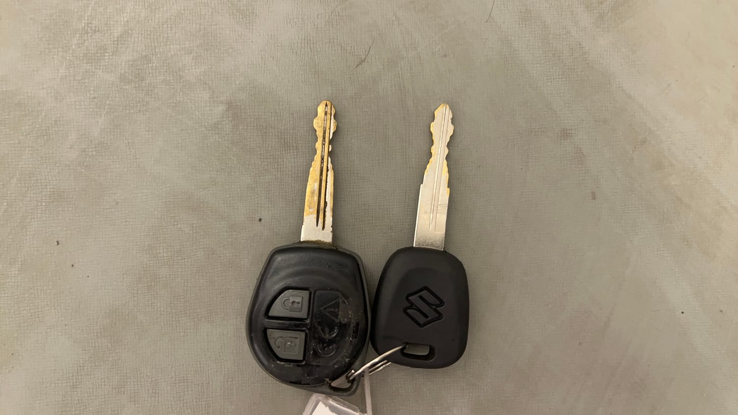 Used 2019 maruti-suzuki Vitara Brezza ZDi AGS Diesel Automatic extra CAR KEY VIEW