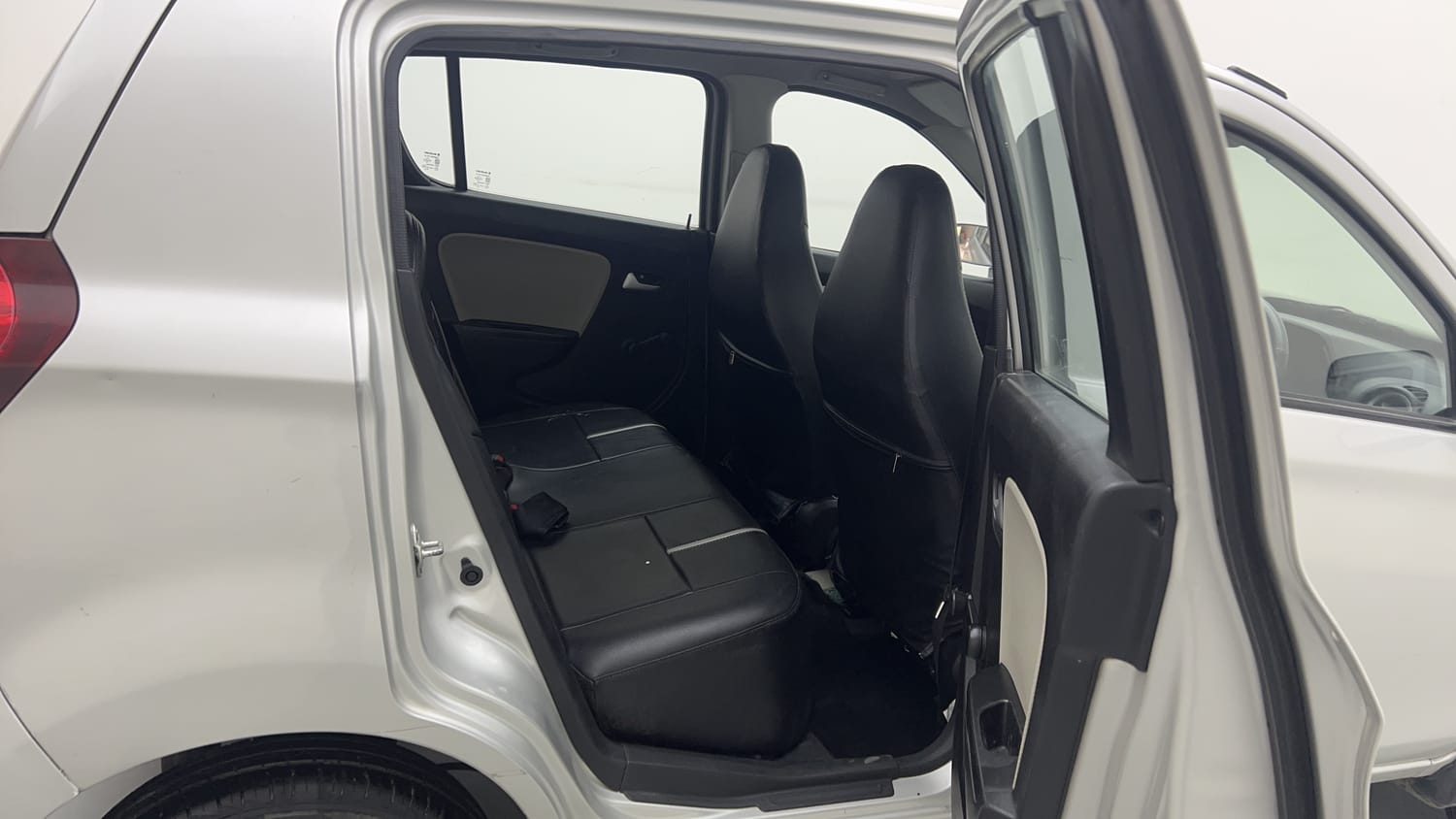 Used 2020 Maruti Suzuki Alto 800 LXi Petrol Manual interior RIGHT SIDE REAR DOOR CABIN VIEW