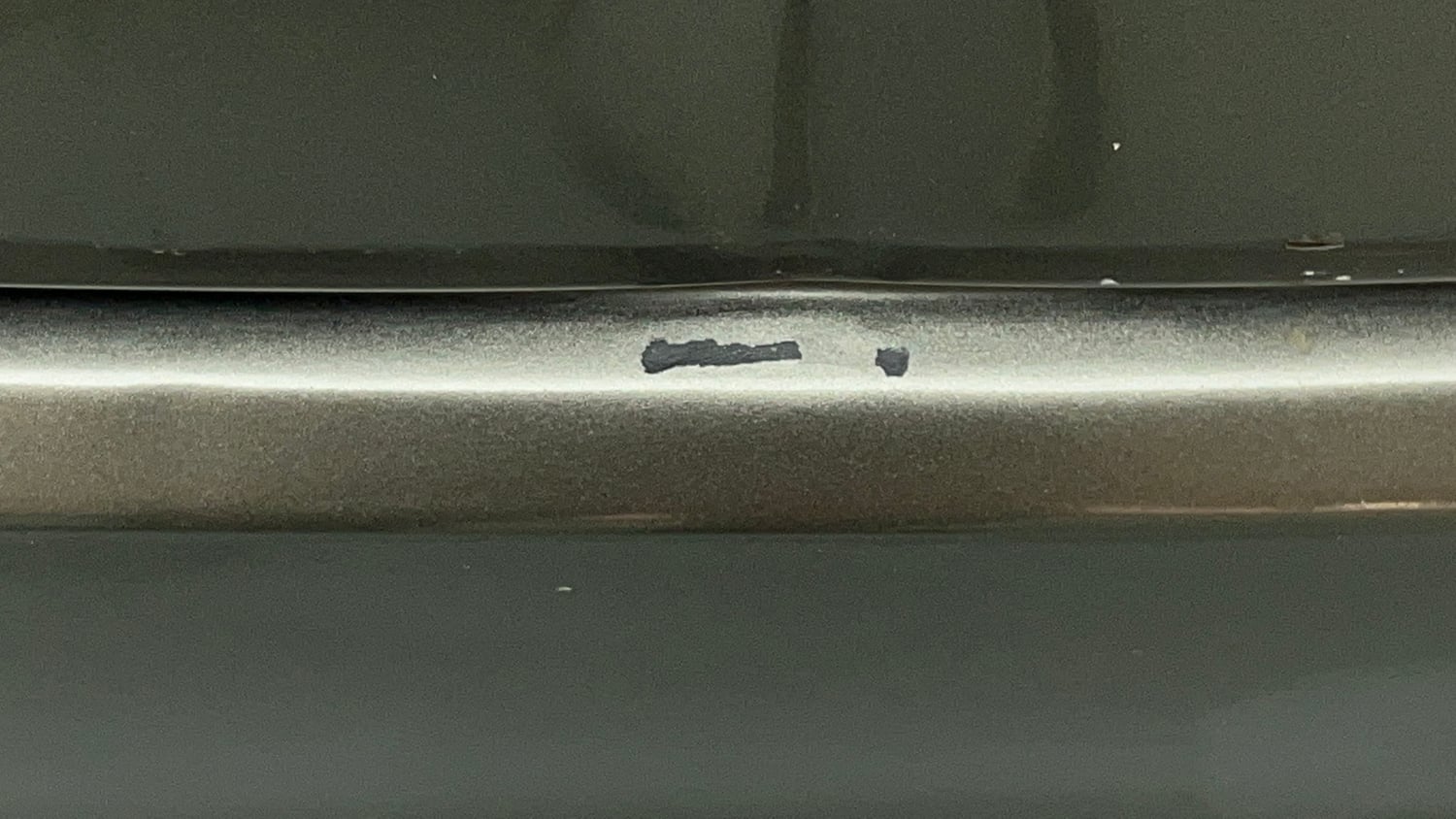 Used 2018 Maruti Suzuki Dzire VXi AMT Petrol Automatic dents MINOR SCRATCH