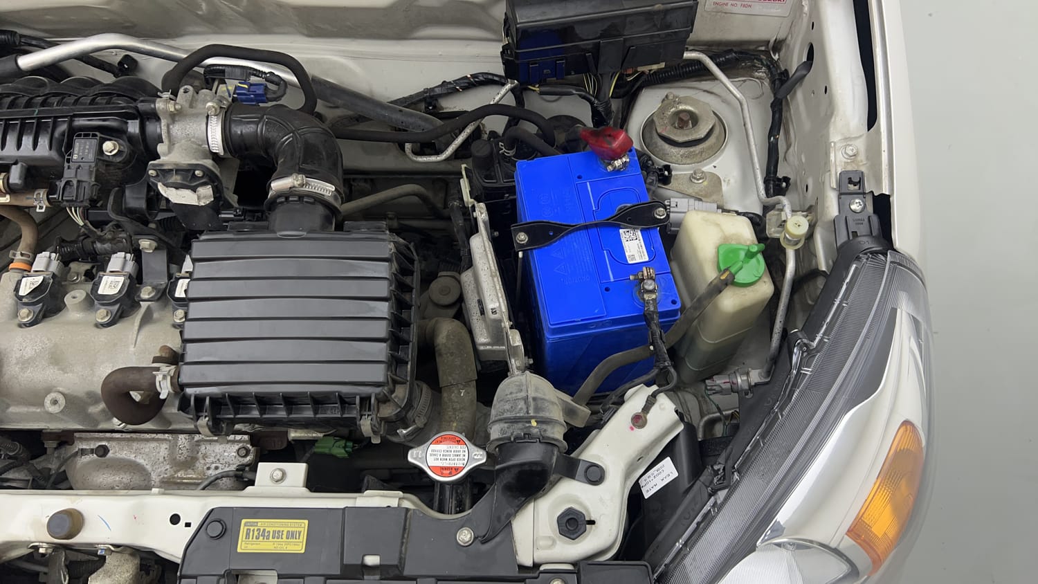 Used 2020 Maruti Suzuki Alto 800 LXi Petrol Manual engine ENGINE LEFT SIDE VIEW