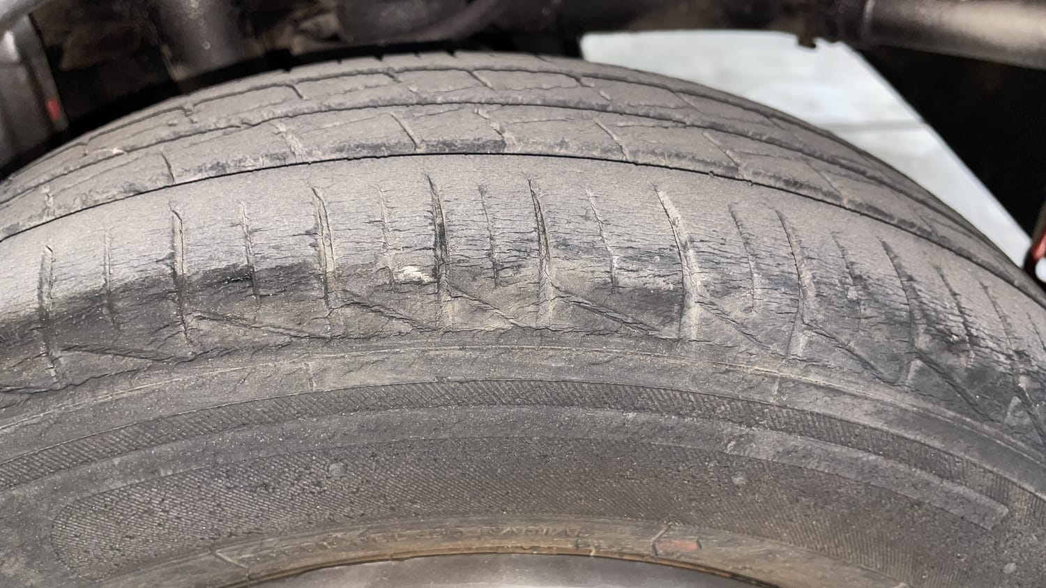 Used 2019 Maruti Suzuki Alto 800 VXi Petrol Manual tyres LEFT REAR TYRE TREAD VIEW