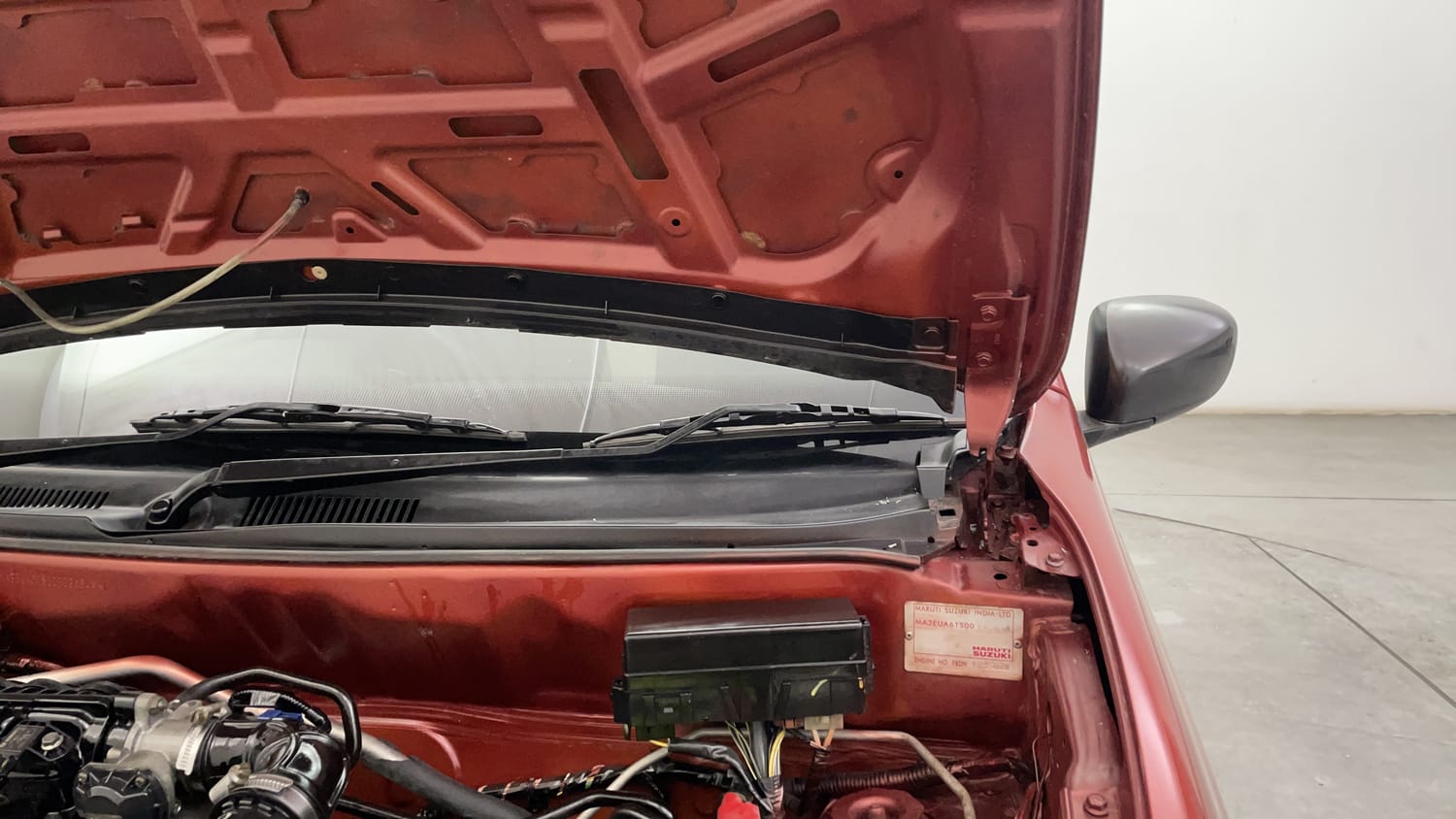 Used 2019 Maruti Suzuki Alto 800 VXi Petrol Manual engine ENGINE LEFT SIDE HINGE & APRON VIEW