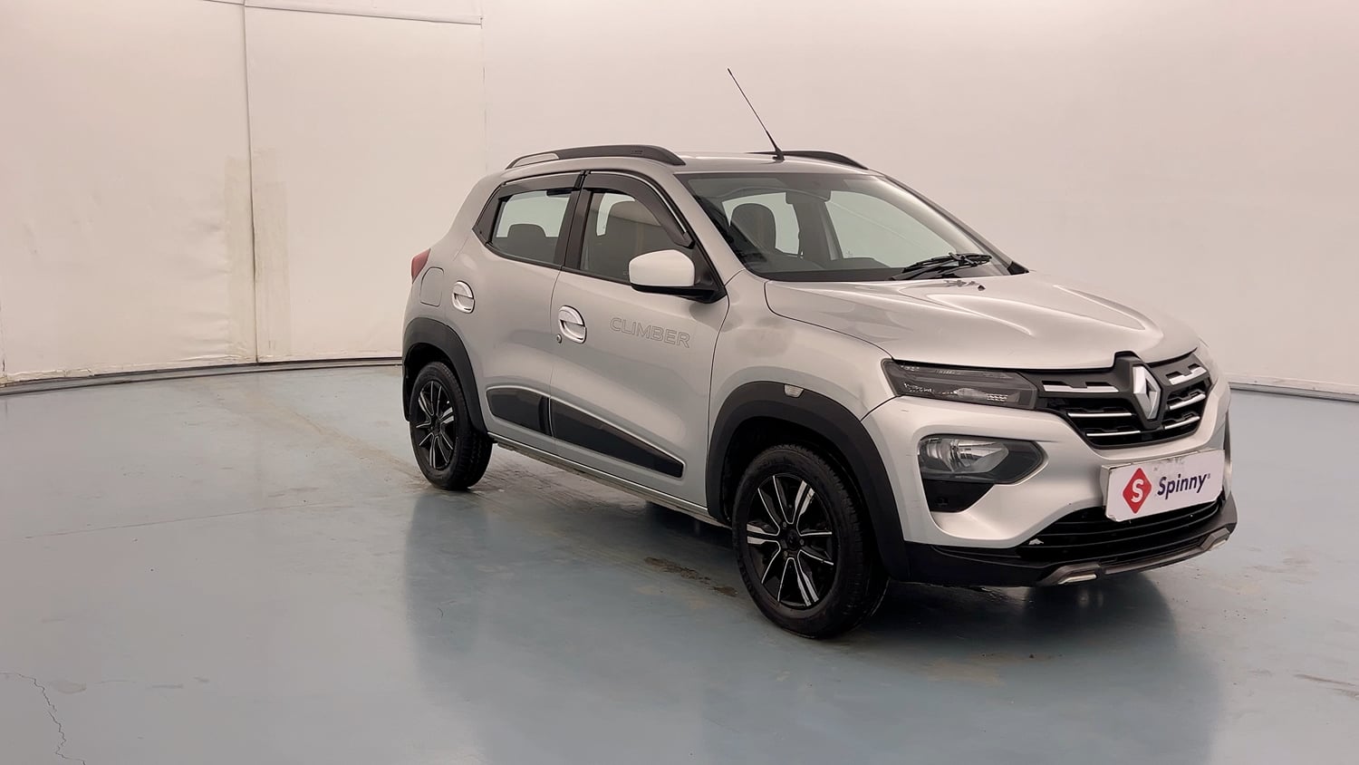 Used 2023 Renault Kwid CLIMBER Petrol Manual exterior RIGHT FRONT CORNER VIEW
