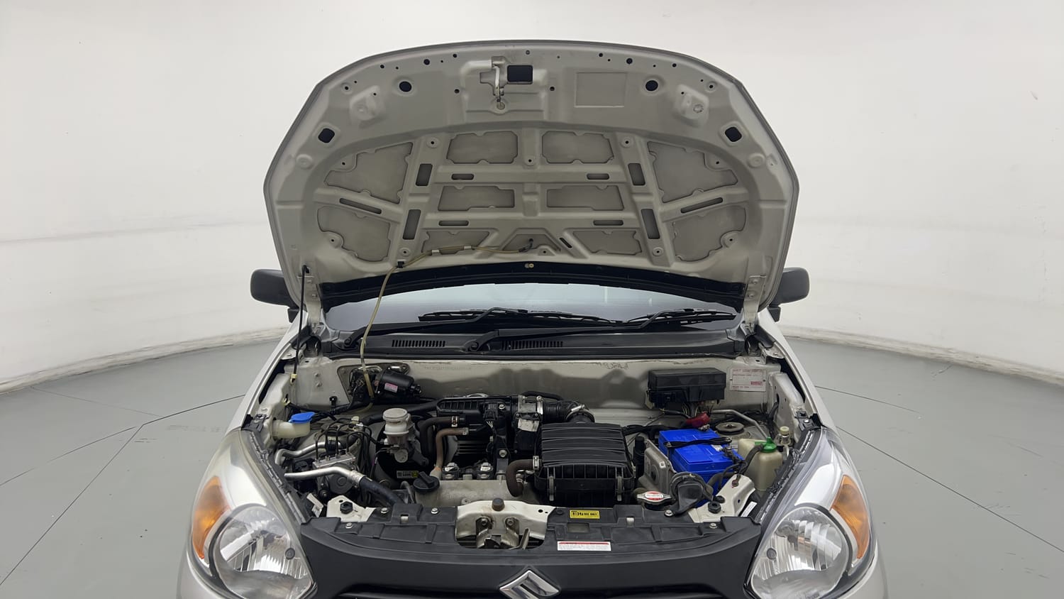 Used 2020 Maruti Suzuki Alto 800 LXi Petrol Manual engine ENGINE & BONNET OPEN FRONT VIEW