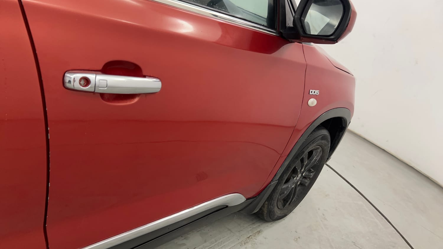 Used 2019 maruti-suzuki Vitara Brezza ZDi AGS Diesel Automatic dents MINOR SCRATCH
