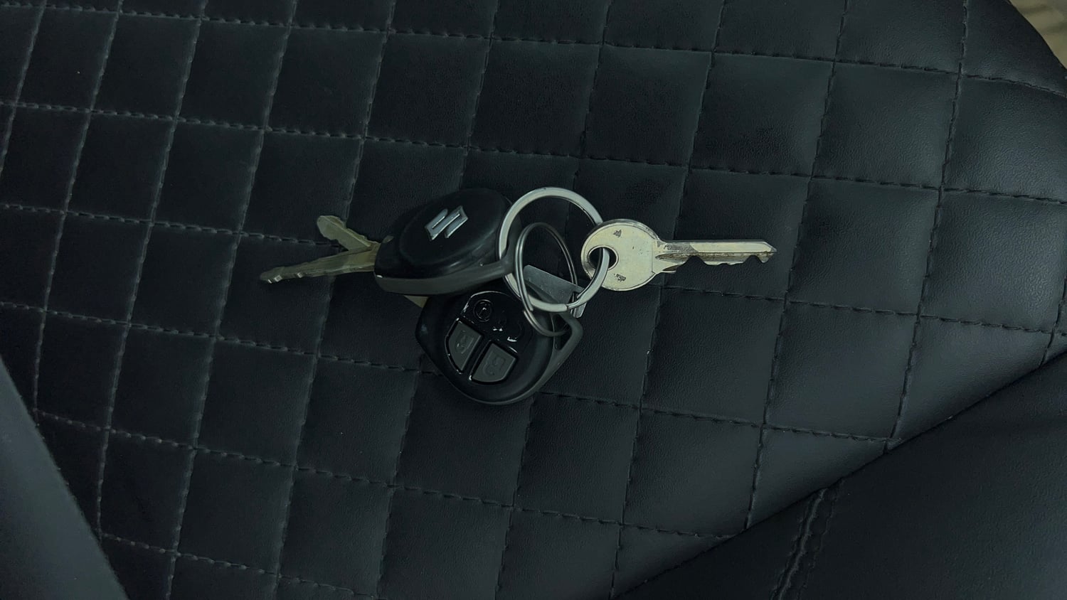 Used 2018 Maruti Suzuki Dzire VXi AMT Petrol Automatic extra CAR KEY VIEW