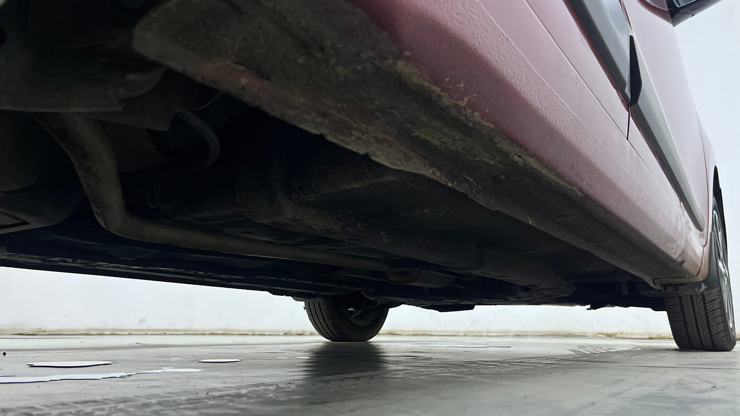 Used 2017 Hyundai Grand i10 Sportz (O) AT 1.2 Kappa VTVT Petrol Automatic extra REAR RIGHT UNDERBODY VIEW