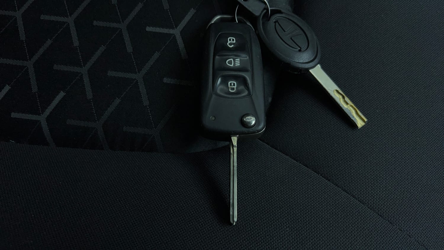 Used 2022 Tata Nexon XMA (S) Petrol Automatic extra CAR KEY VIEW