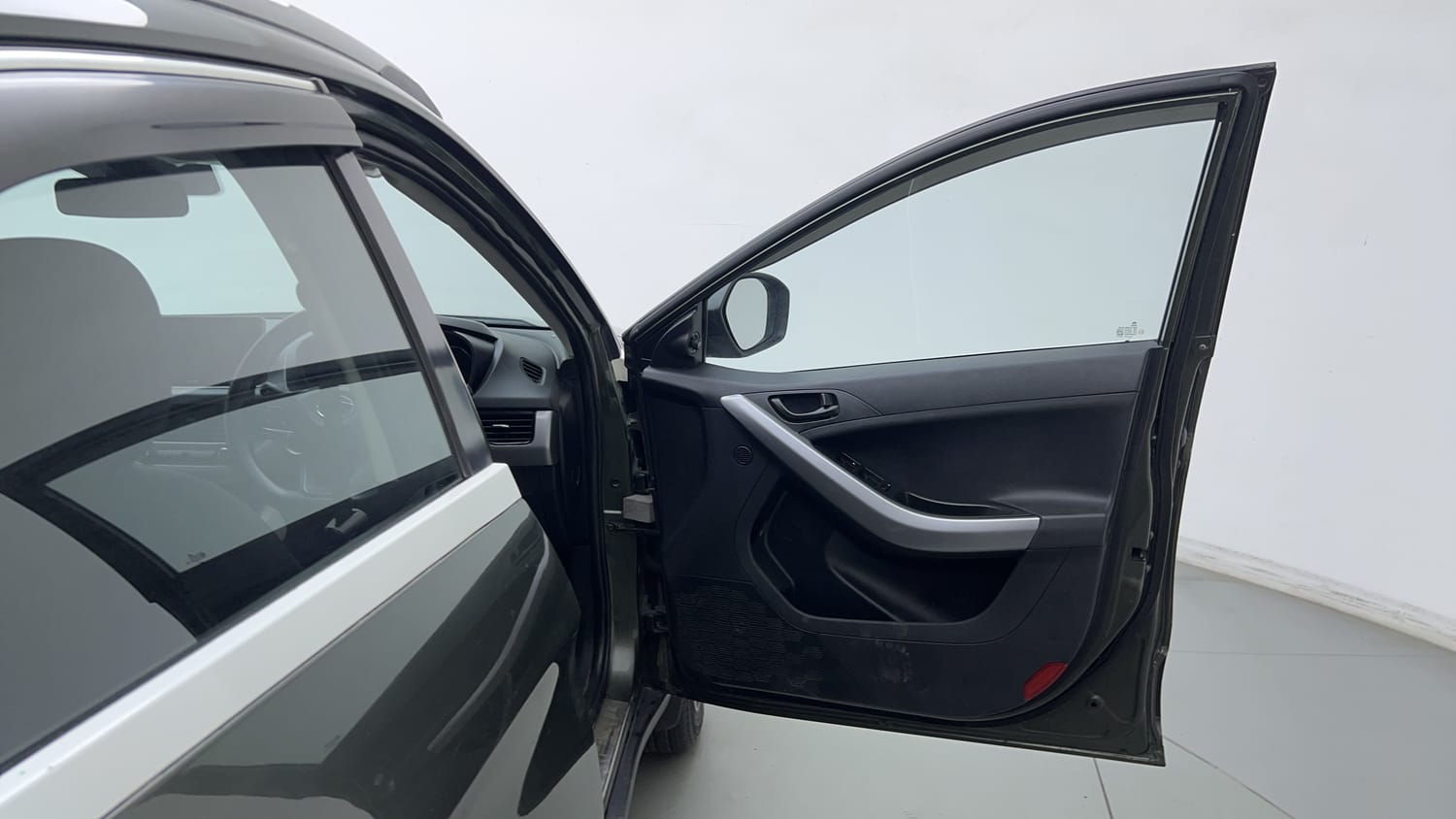 Used 2022 Tata Nexon XMA (S) Petrol Automatic interior RIGHT FRONT DOOR OPEN VIEW