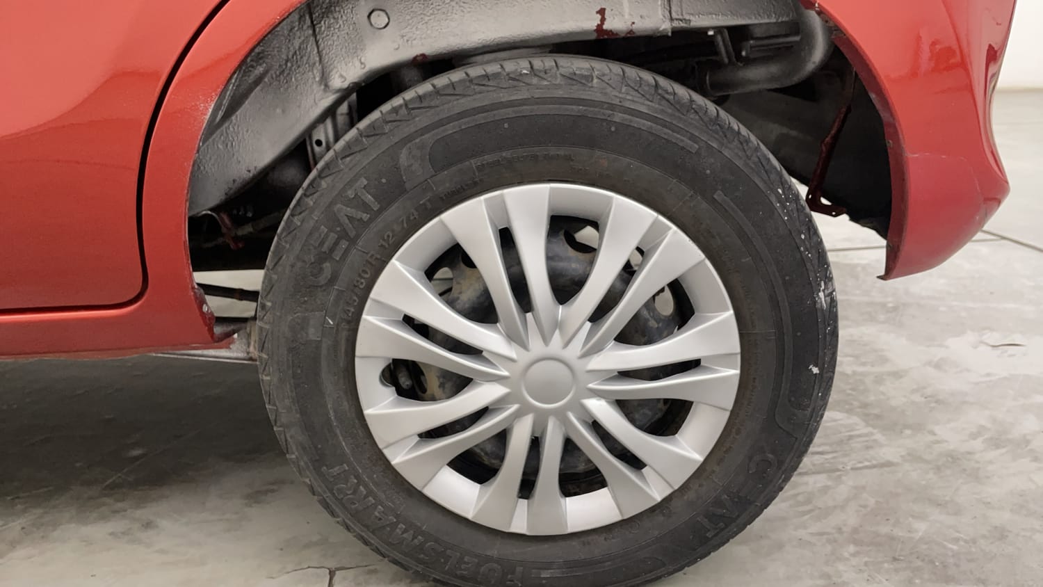 Used 2019 Maruti Suzuki Alto 800 VXi Petrol Manual tyres LEFT REAR TYRE RIM VIEW