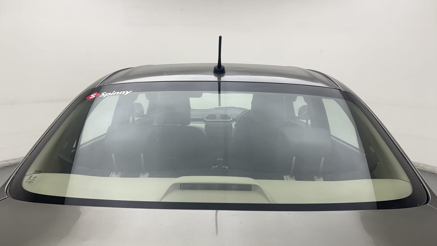 Used 2018 Maruti Suzuki Dzire VXi AMT Petrol Automatic exterior BACK WINDSHIELD VIEW