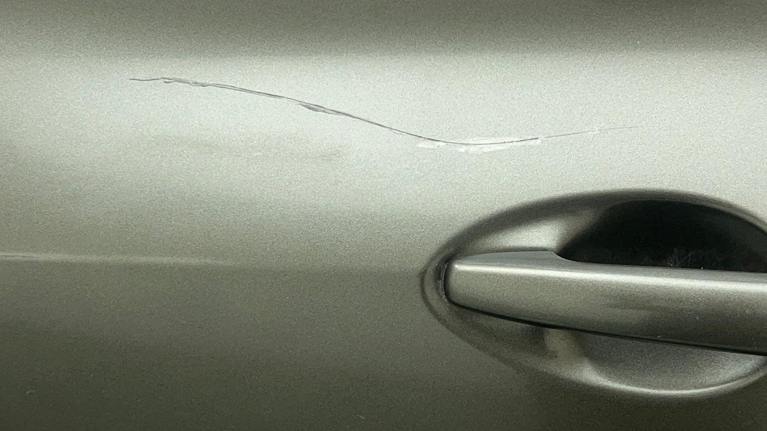 Used 2018 Maruti Suzuki Dzire VXi AMT Petrol Automatic dents MINOR SCRATCH