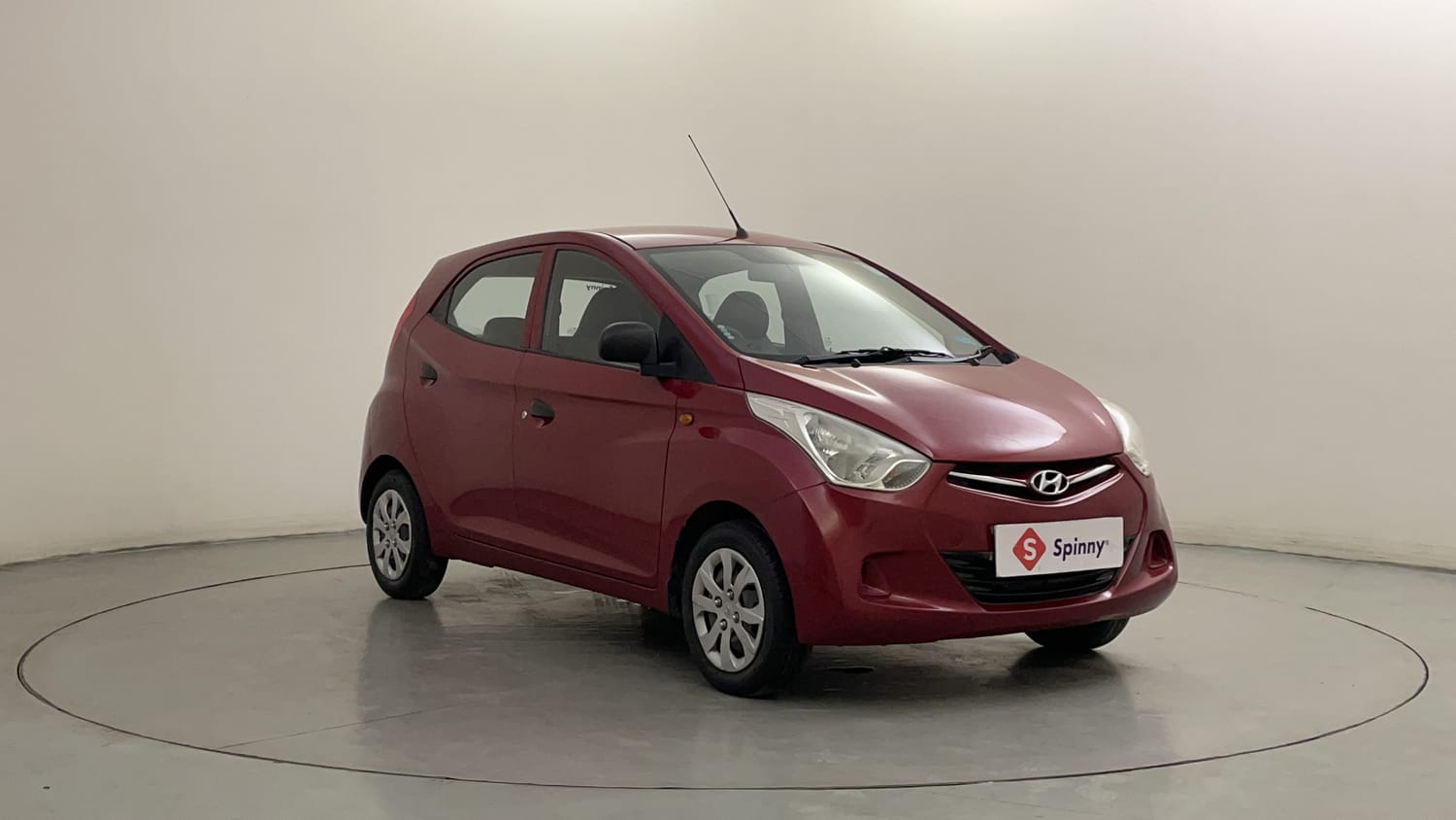 Used 2015 Hyundai Eon Magna + Petrol Manual exterior RIGHT FRONT CORNER VIEW