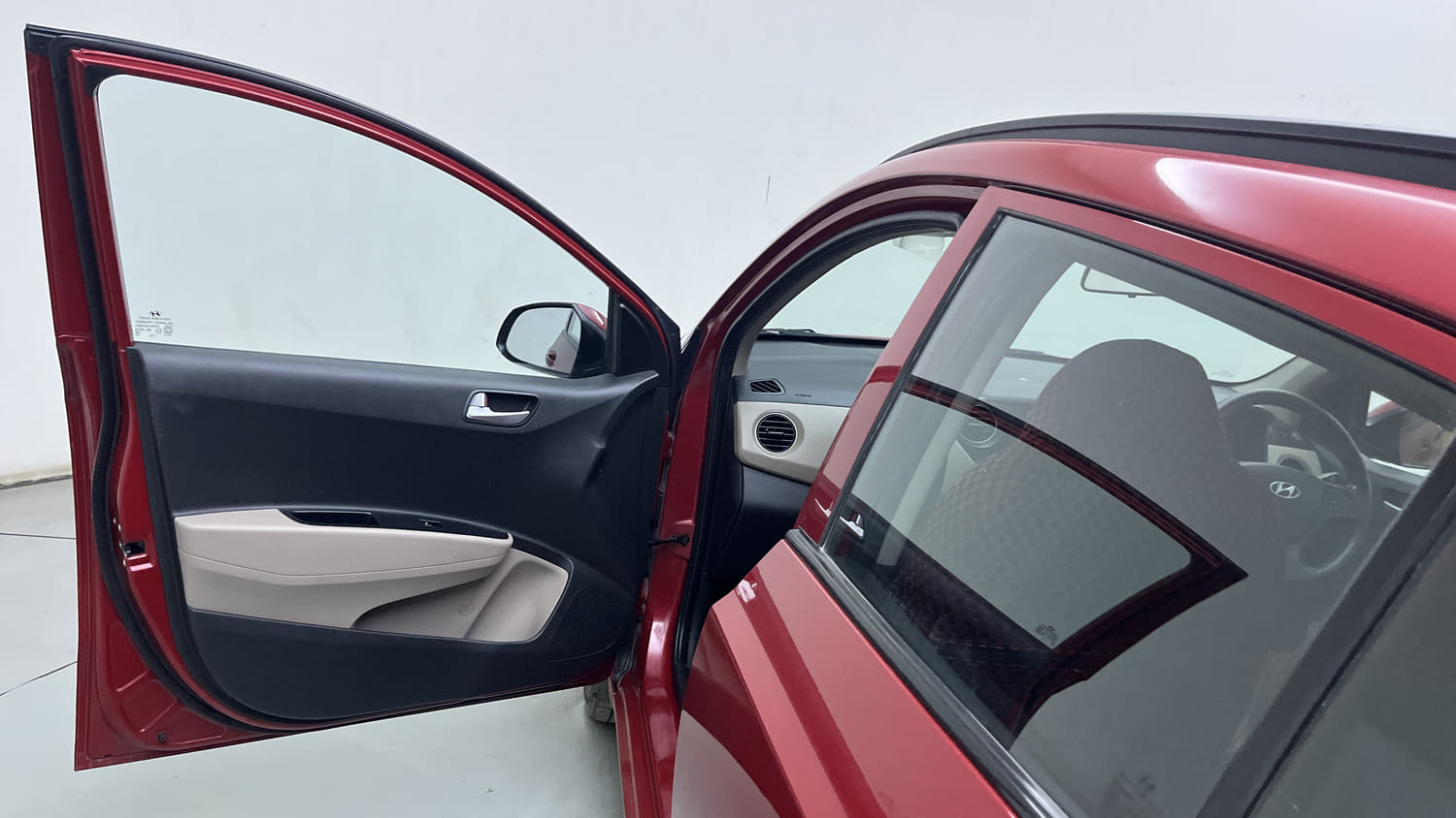 Used 2017 Hyundai Grand i10 Sportz (O) AT 1.2 Kappa VTVT Petrol Automatic interior LEFT FRONT DOOR OPEN VIEW