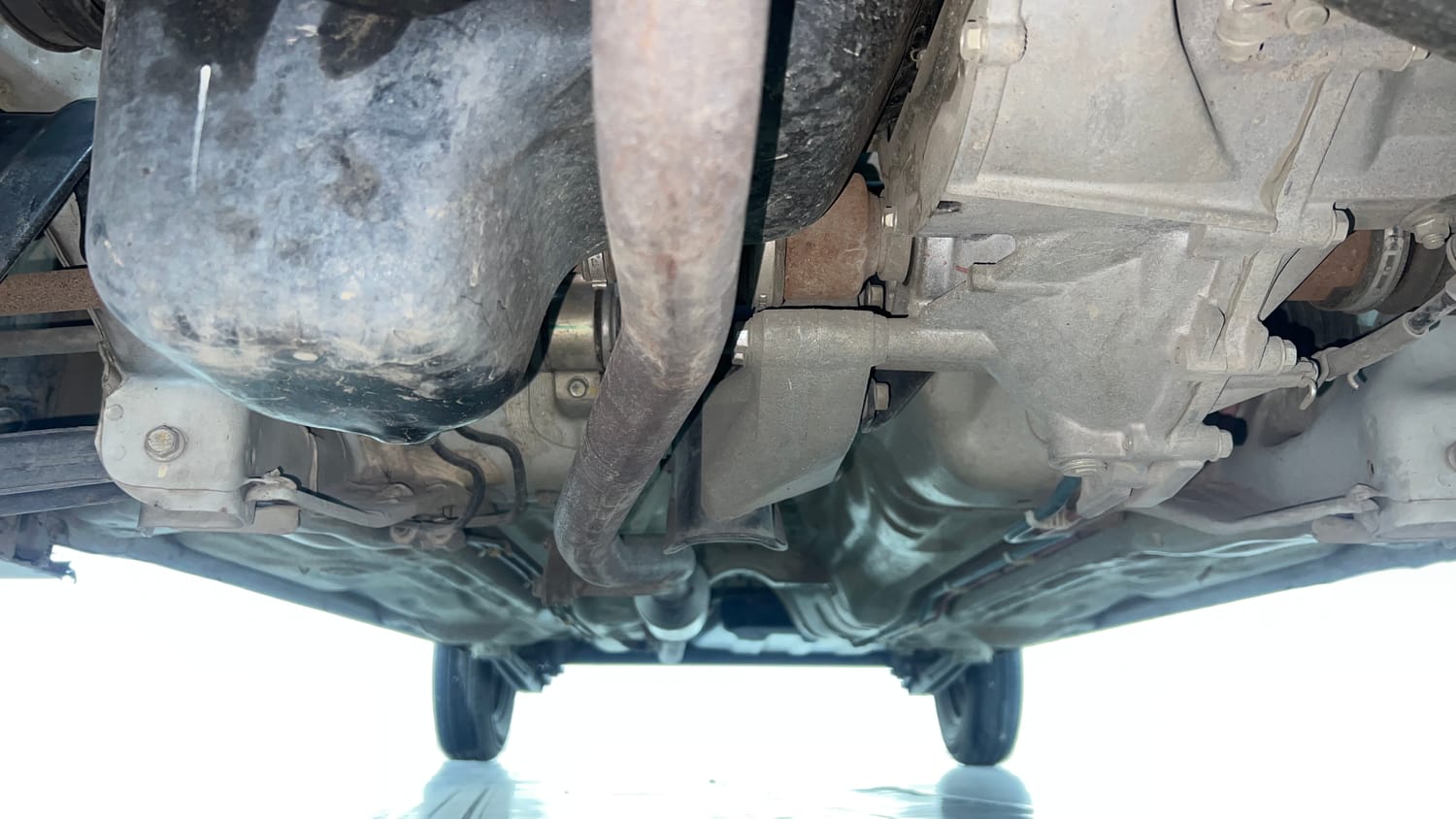 Used 2020 Maruti Suzuki Alto 800 LXi Petrol Manual extra FRONT LEFT UNDERBODY VIEW