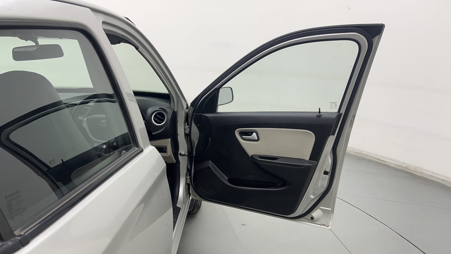 Used 2020 Maruti Suzuki Alto 800 LXi Petrol Manual interior RIGHT FRONT DOOR OPEN VIEW