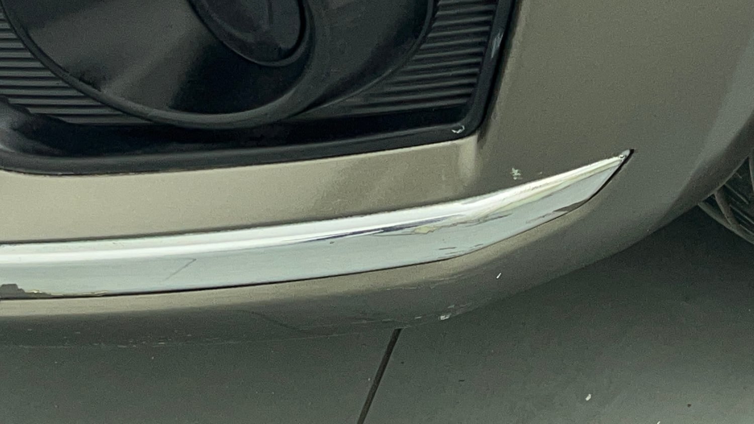 Used 2018 Maruti Suzuki Dzire VXi AMT Petrol Automatic dents MINOR SCRATCH