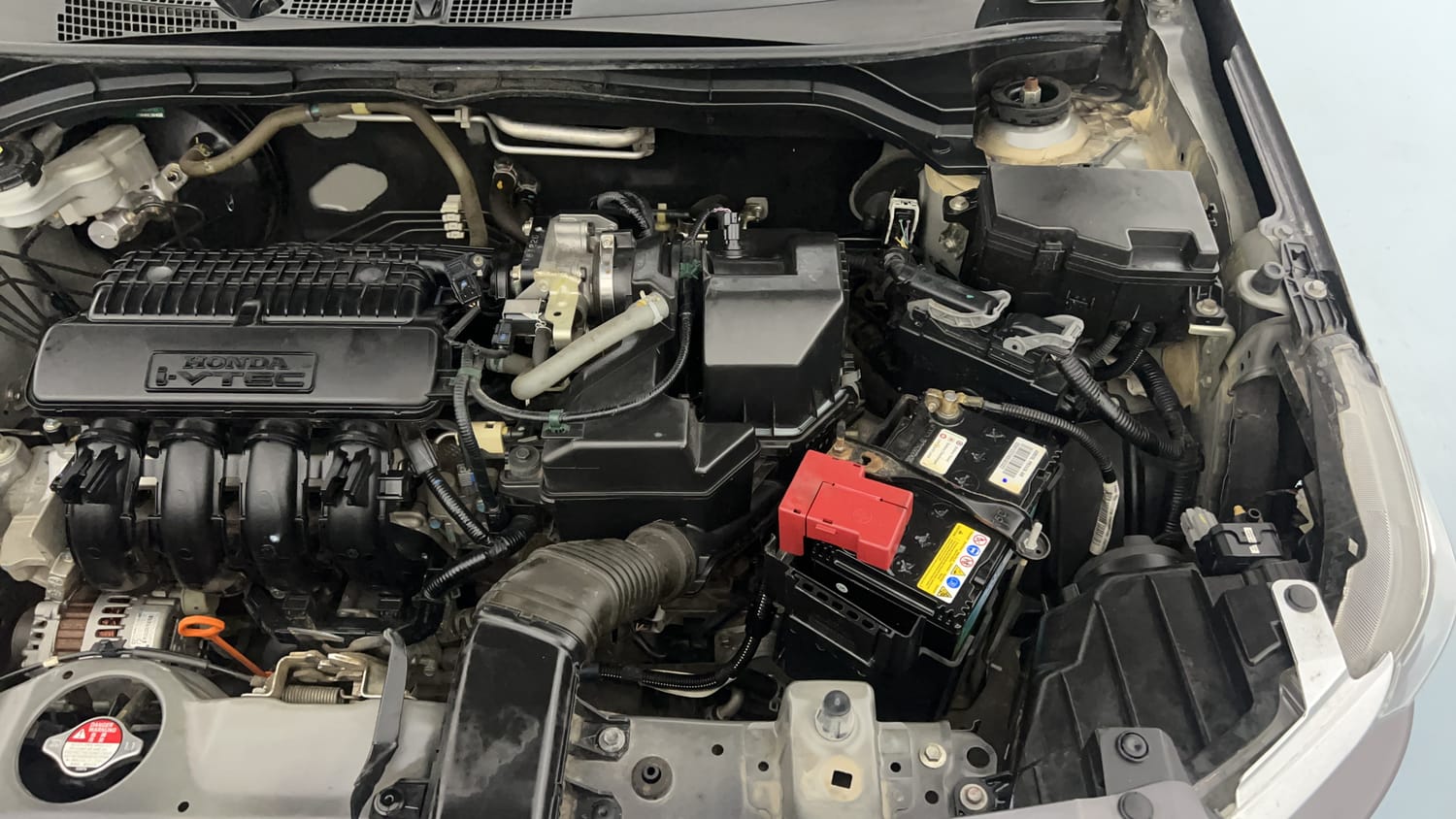 Used 2019 Honda Amaze 1.2 V CVT Petrol Petrol Automatic engine ENGINE LEFT SIDE VIEW
