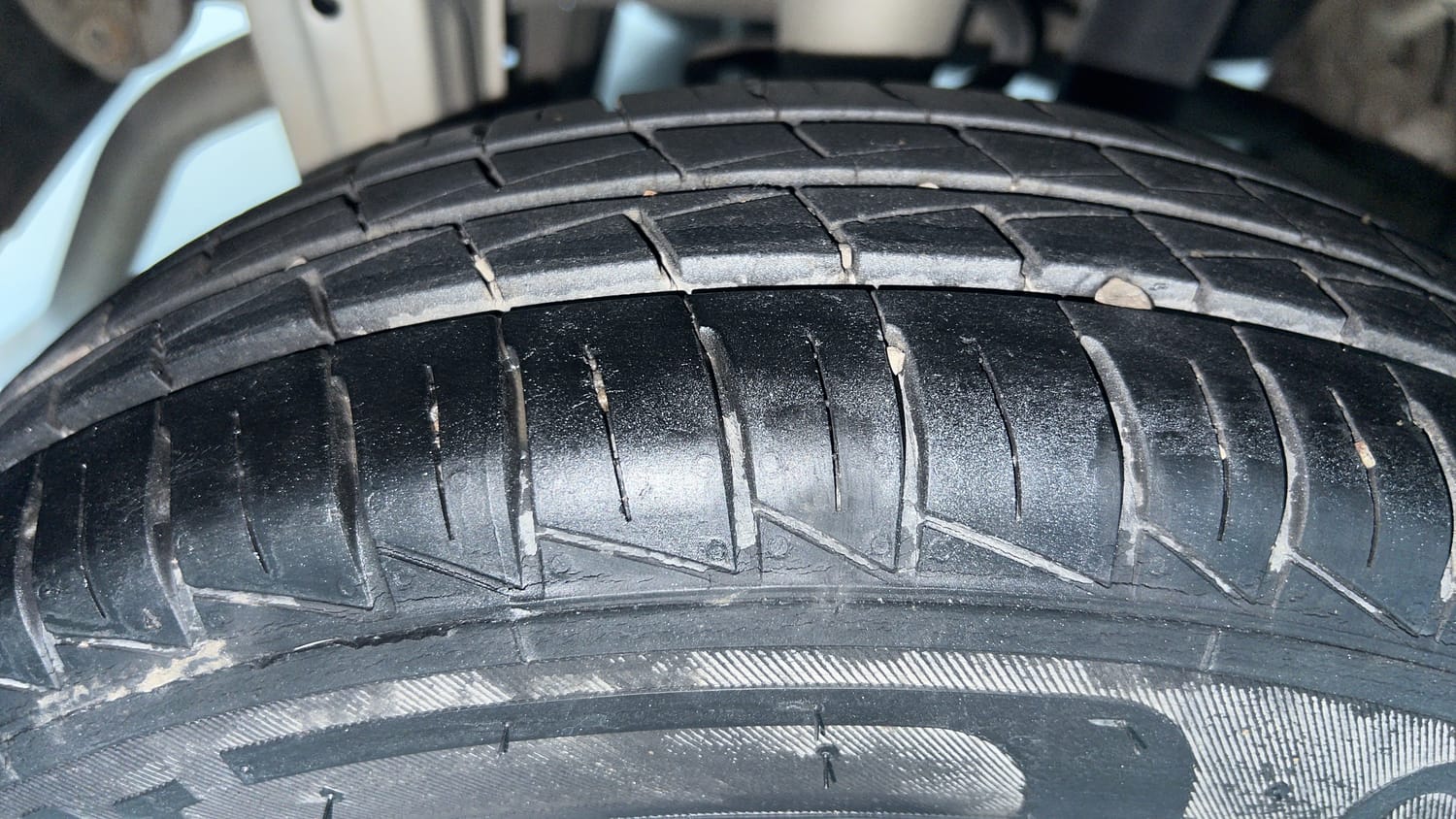 Used 2020 Maruti Suzuki Alto 800 LXi Petrol Manual tyres RIGHT REAR TYRE TREAD VIEW