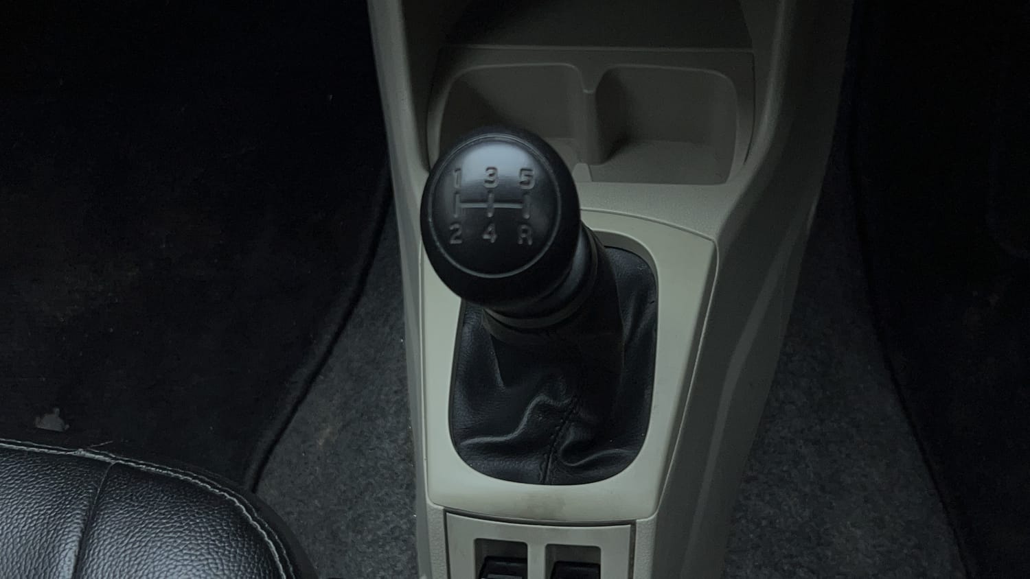 Used 2020 Maruti Suzuki Alto 800 LXi Petrol Manual interior GEAR  KNOB VIEW