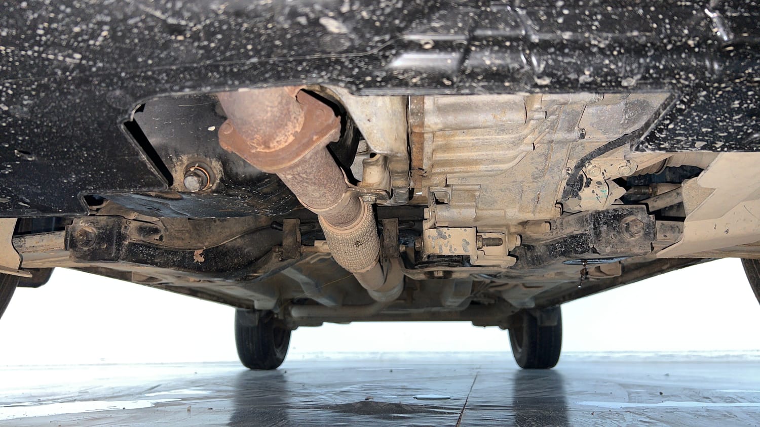 Used 2022 Tata Nexon XMA (S) Petrol Automatic extra FRONT LEFT UNDERBODY VIEW
