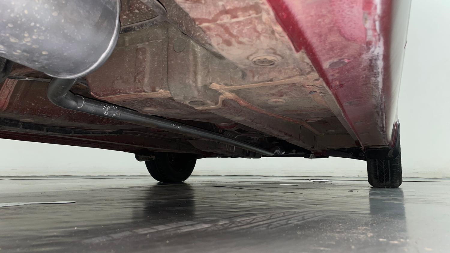 Used 2015 Hyundai Eon Magna + Petrol Manual extra REAR RIGHT UNDERBODY VIEW