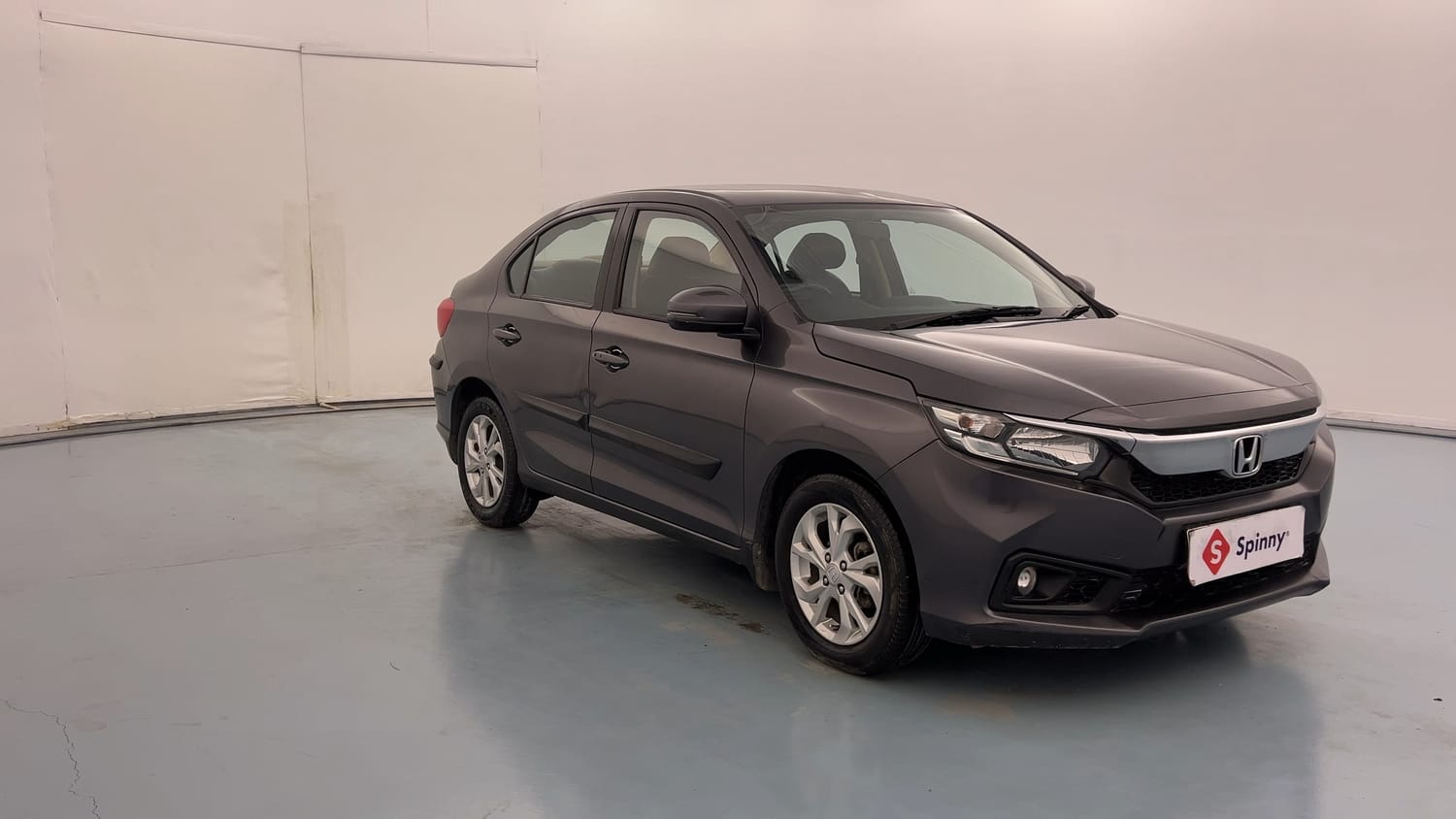 Used 2019 Honda Amaze 1.2 V CVT Petrol Petrol Automatic exterior RIGHT FRONT CORNER VIEW