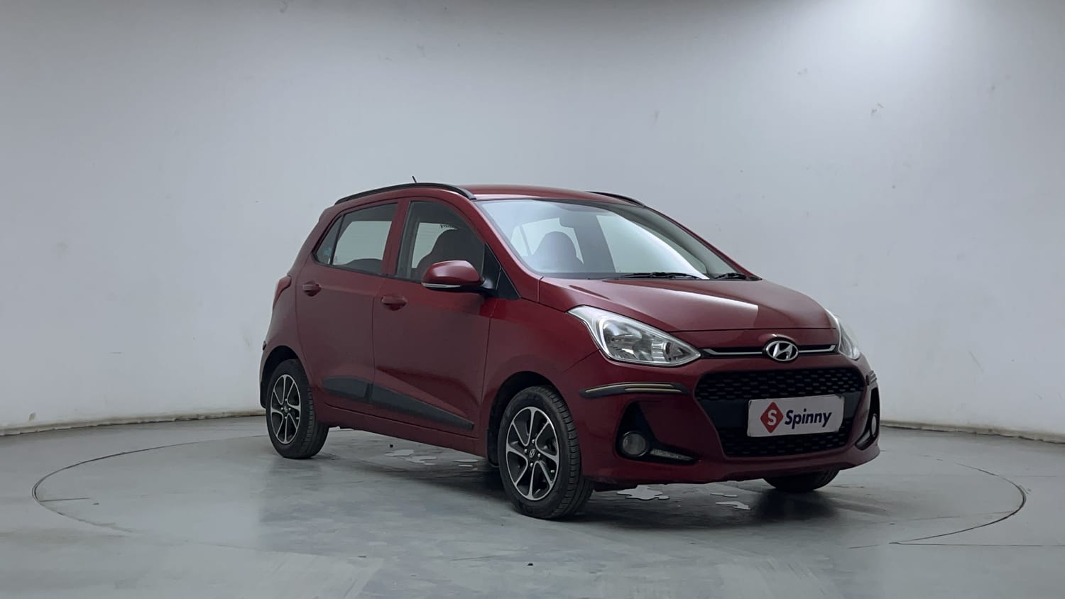Used 2017 Hyundai Grand i10 Sportz (O) AT 1.2 Kappa VTVT Petrol Automatic exterior RIGHT FRONT CORNER VIEW
