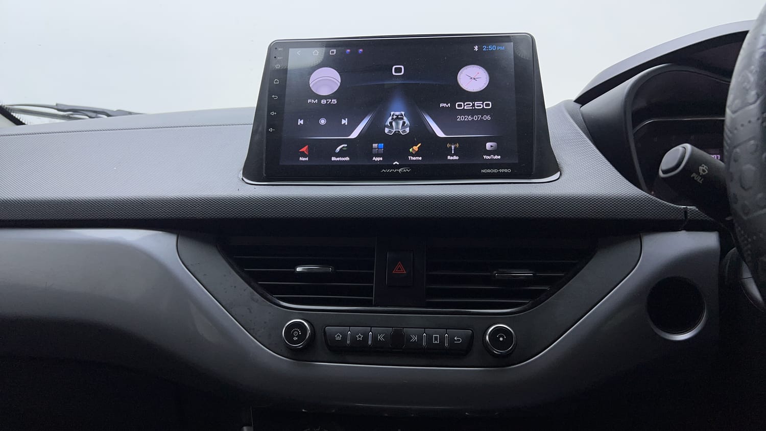 Used 2022 Tata Nexon XMA (S) Petrol Automatic top_features Integrated (in-dash) music system