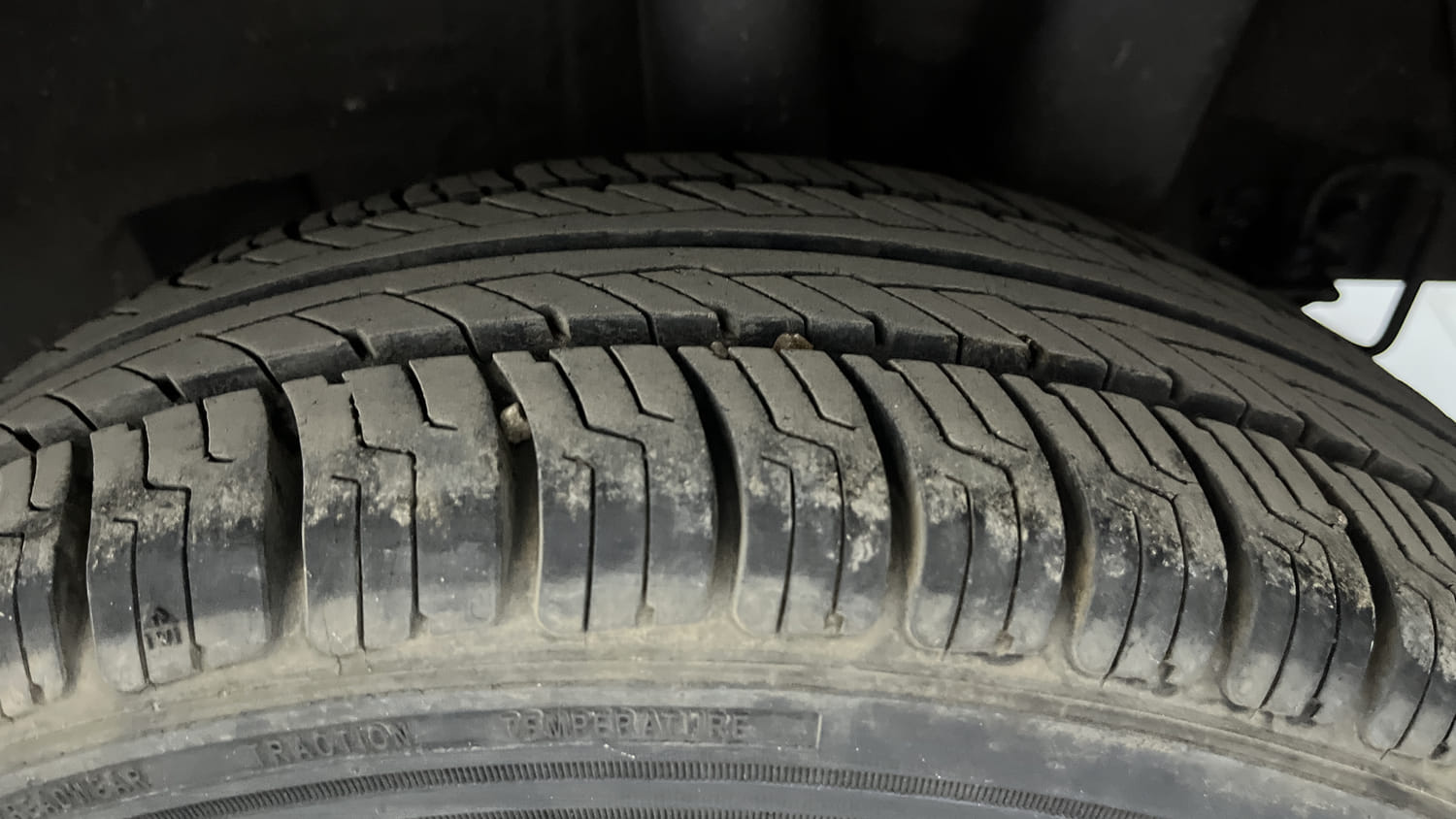 Used 2017 Hyundai Grand i10 Sportz (O) AT 1.2 Kappa VTVT Petrol Automatic tyres LEFT REAR TYRE TREAD VIEW