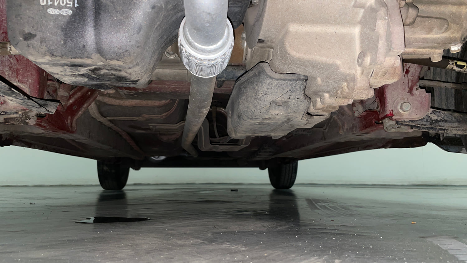 Used 2015 Hyundai Eon Magna + Petrol Manual extra FRONT LEFT UNDERBODY VIEW
