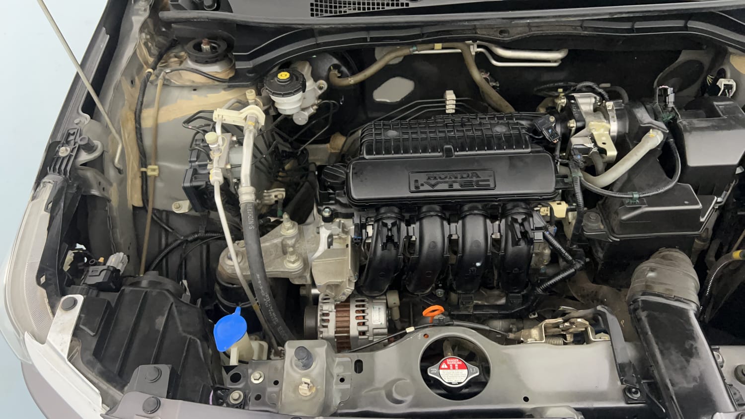 Used 2019 Honda Amaze 1.2 V CVT Petrol Petrol Automatic engine ENGINE RIGHT SIDE VIEW