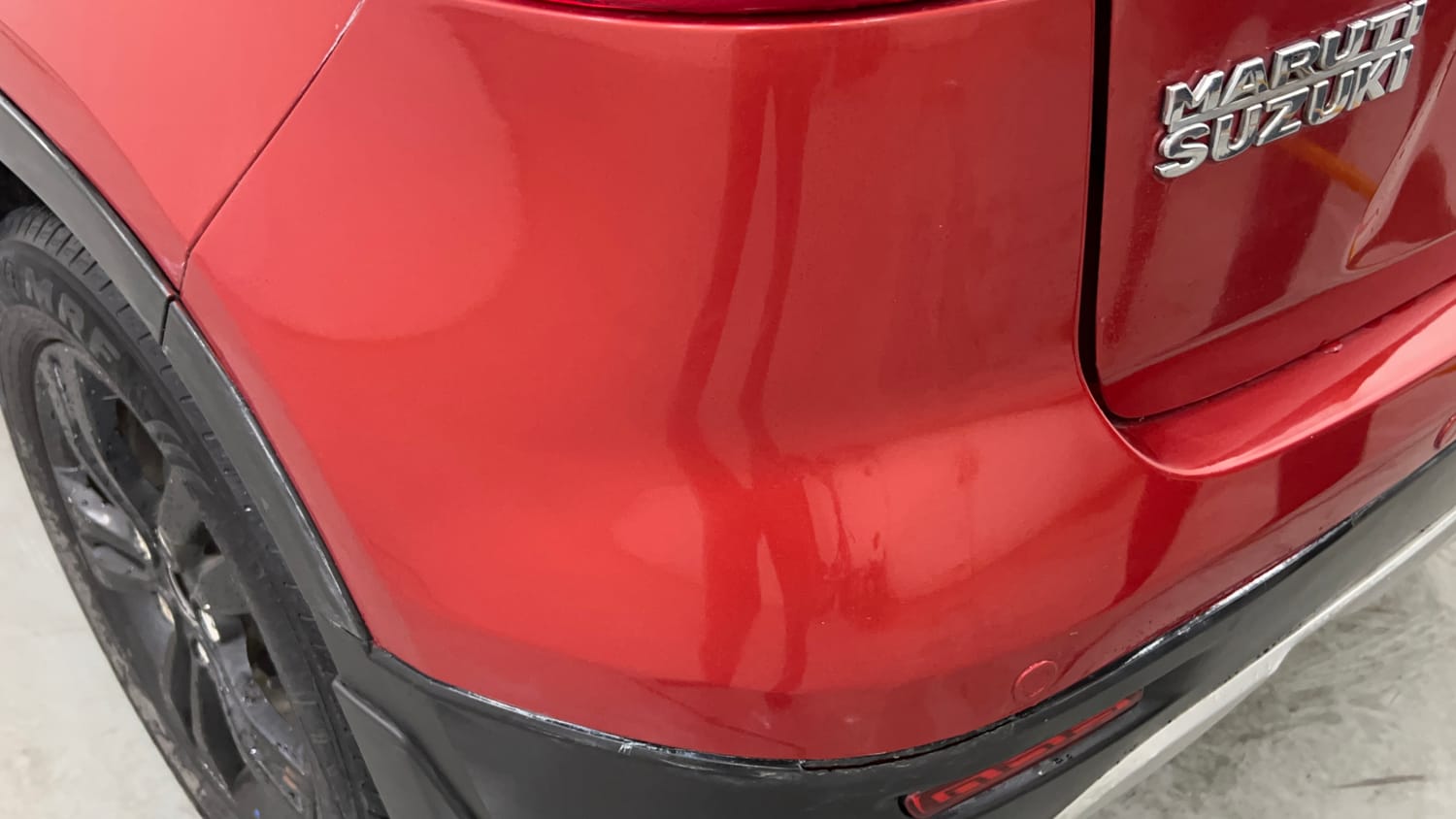 Used 2019 maruti-suzuki Vitara Brezza ZDi AGS Diesel Automatic dents MINOR SCRATCH