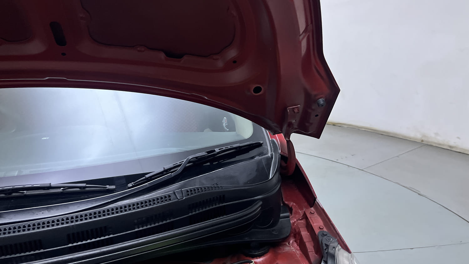 Used 2017 Hyundai Grand i10 Sportz (O) AT 1.2 Kappa VTVT Petrol Automatic engine ENGINE LEFT SIDE HINGE & APRON VIEW
