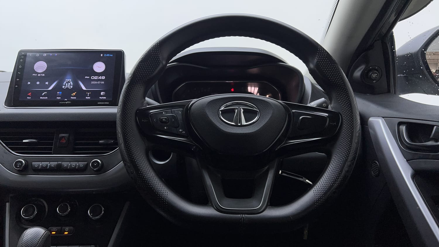 Used 2022 Tata Nexon XMA (S) Petrol Automatic interior STEERING VIEW
