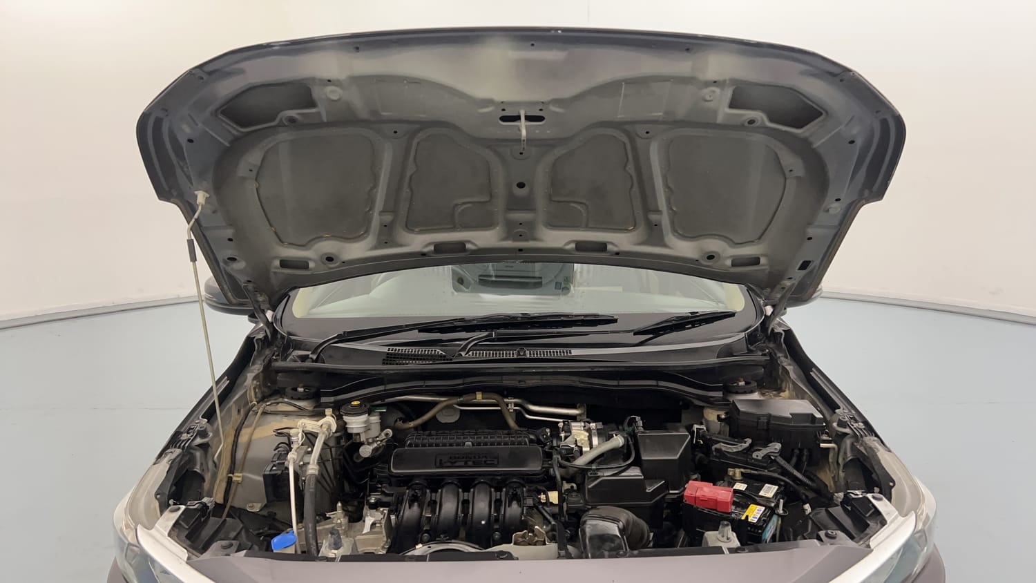 Used 2019 Honda Amaze 1.2 V CVT Petrol Petrol Automatic engine ENGINE & BONNET OPEN FRONT VIEW