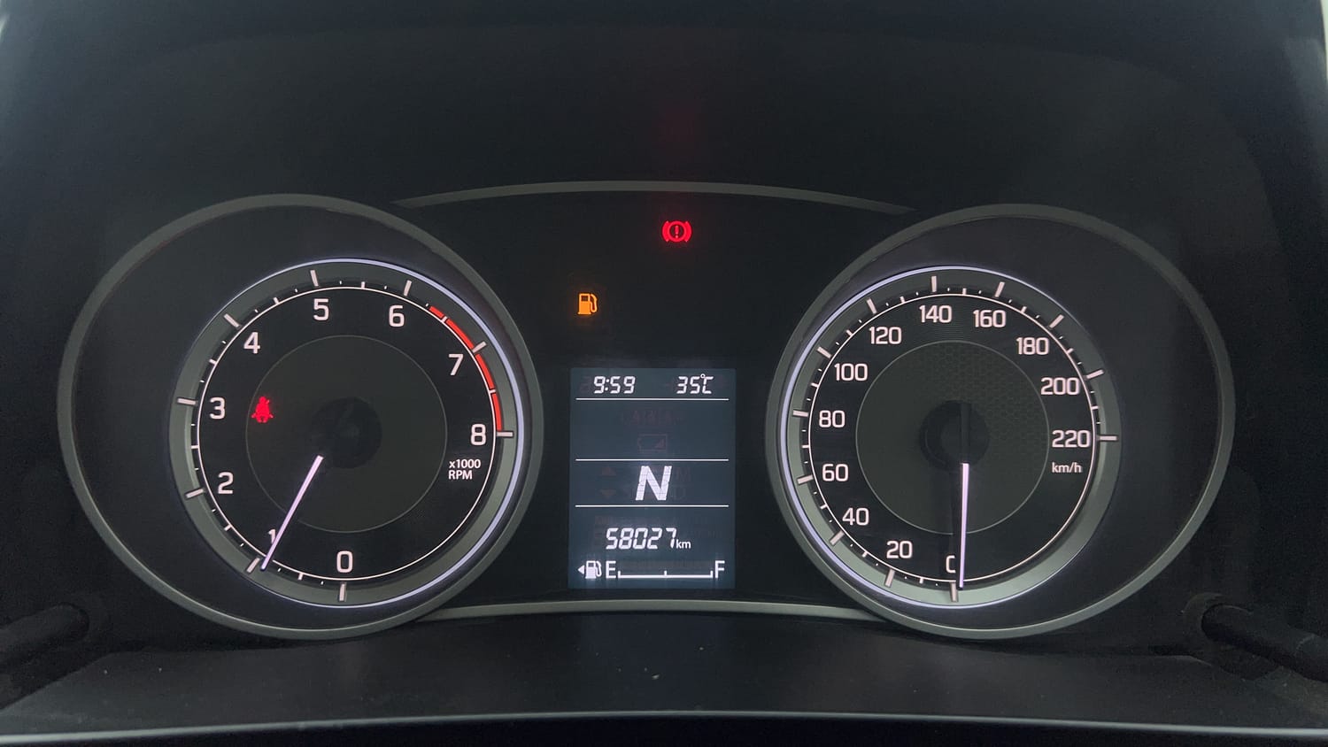 Used 2018 Maruti Suzuki Dzire VXi AMT Petrol Automatic interior CLUSTERMETER VIEW