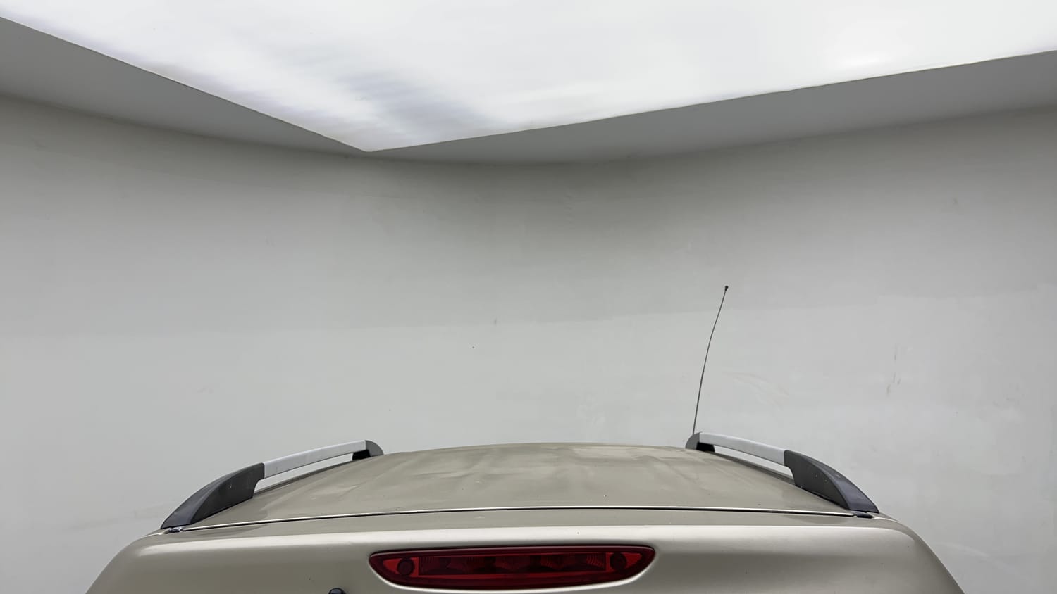 Used 2013 Maruti Suzuki Wagon R VXI Petrol Manual exterior EXTERIOR ROOF VIEW