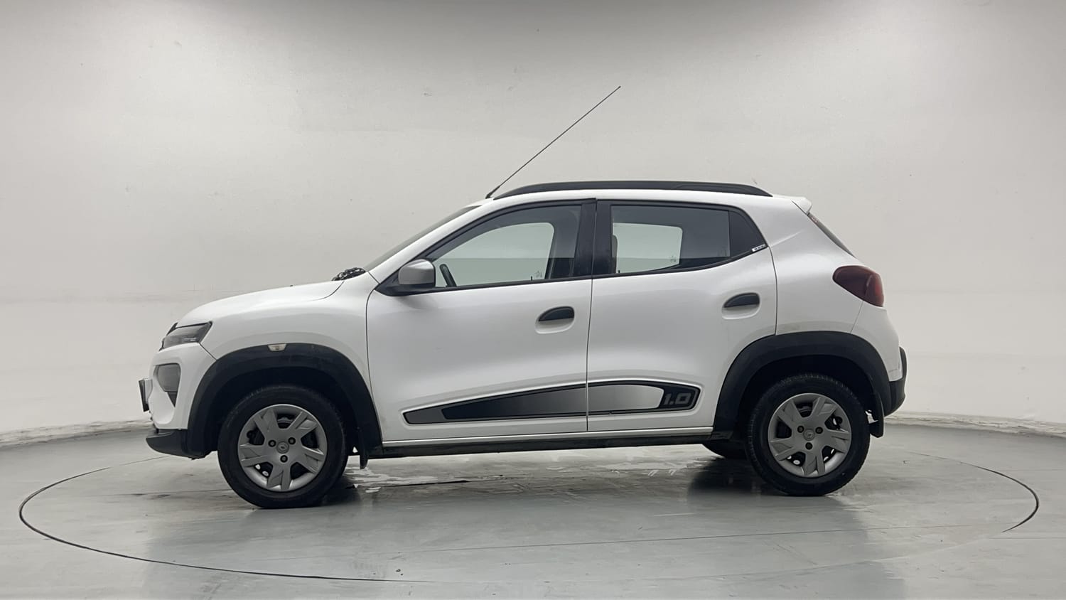 Used 2020 Renault Kwid 1.0 RXT AMT Opt Petrol Automatic exterior LEFT SIDE VIEW