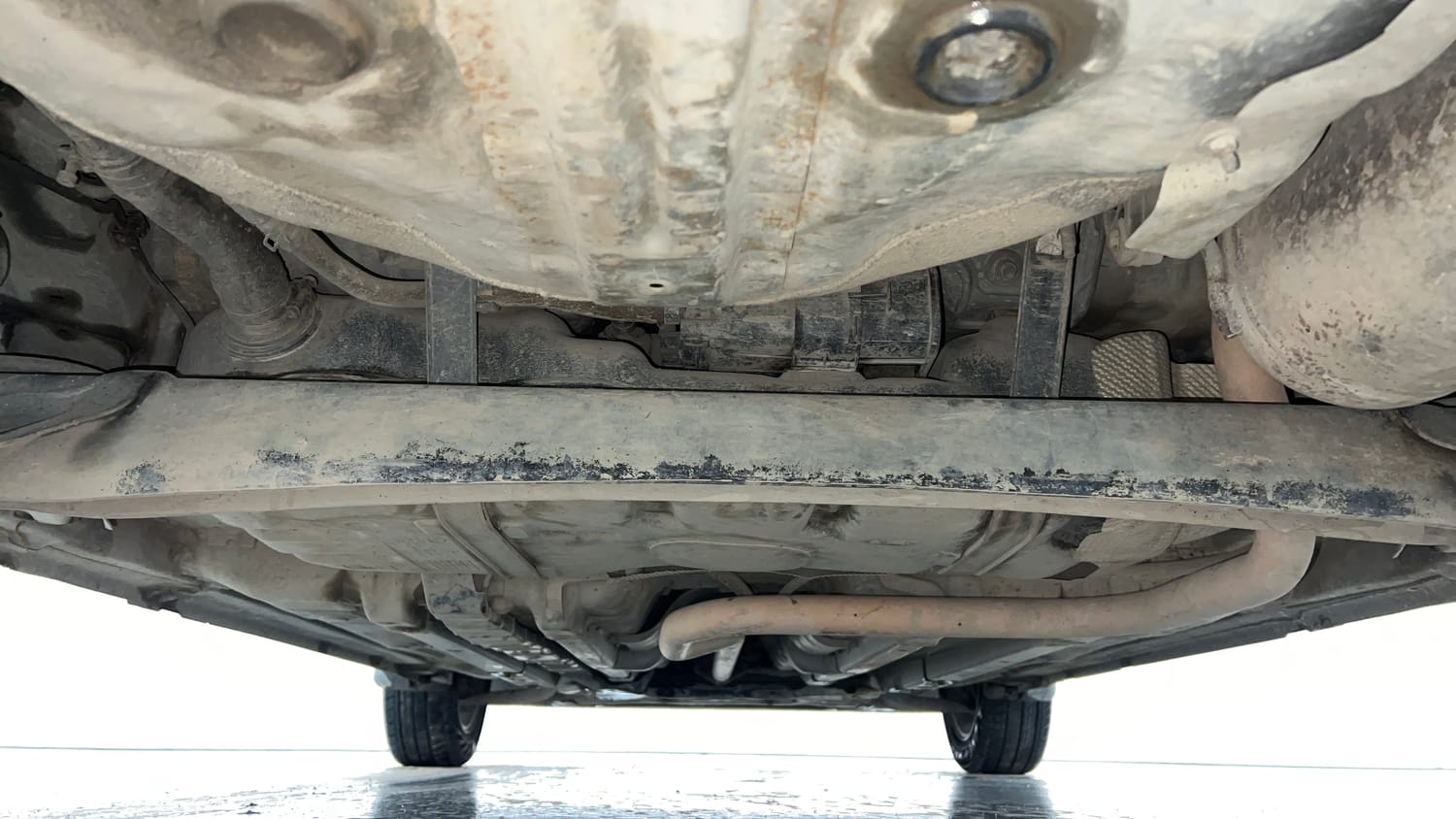 Used 2019 Hyundai Elite i20 Asta 1.2 Petrol Manual extra REAR UNDERBODY VIEW (TAKEN FROM REAR)