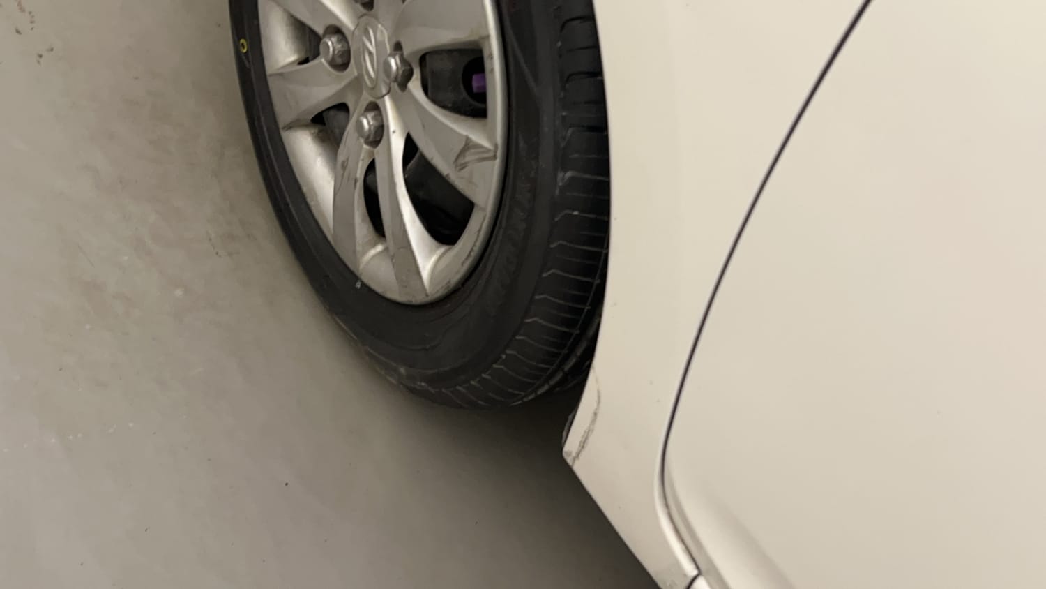 Used 2012 Hyundai Eon Magna Petrol Manual dents MINOR SCRATCH